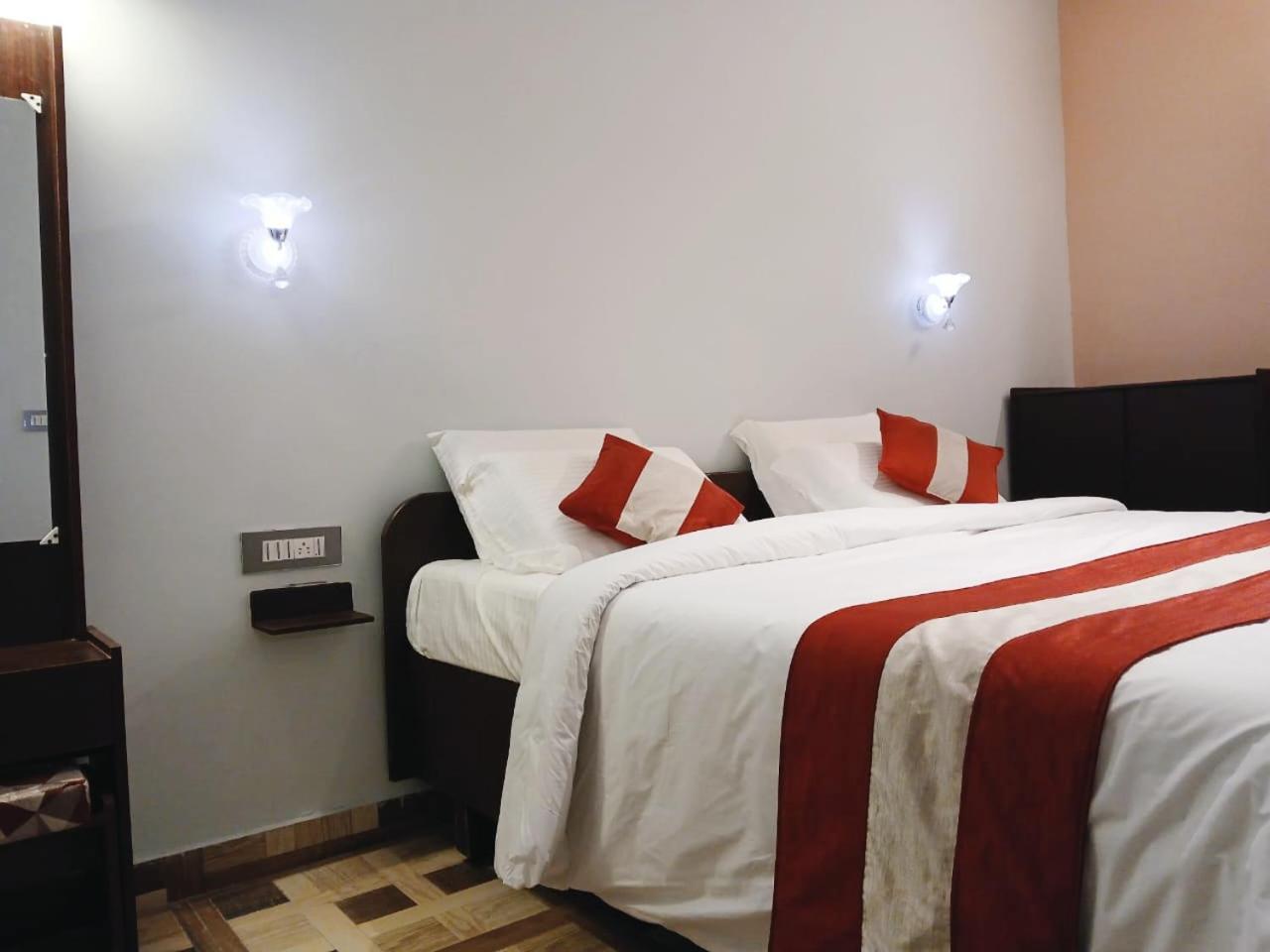 Ponmurugan Residency كوديكانال المظهر الخارجي الصورة