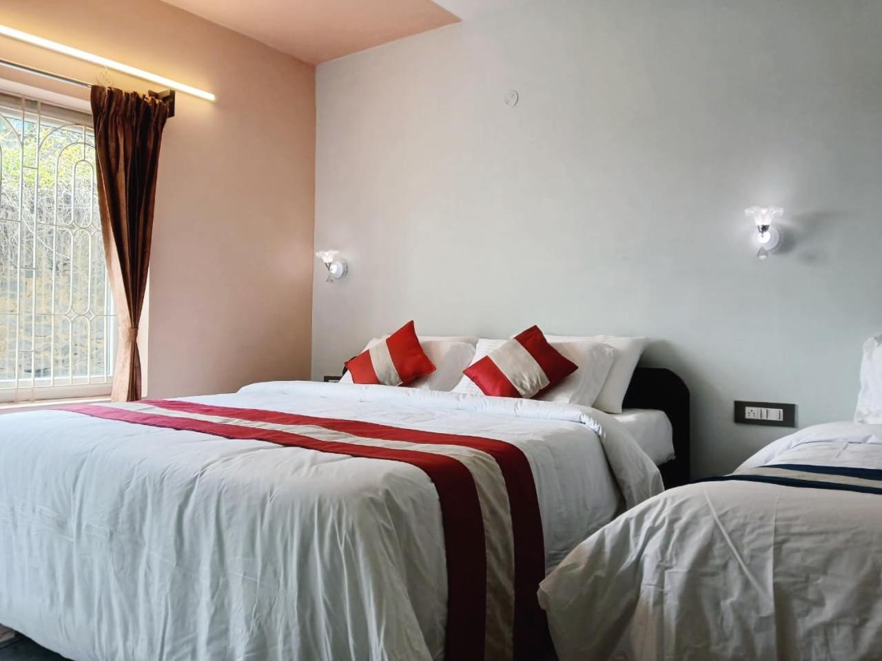Ponmurugan Residency كوديكانال المظهر الخارجي الصورة