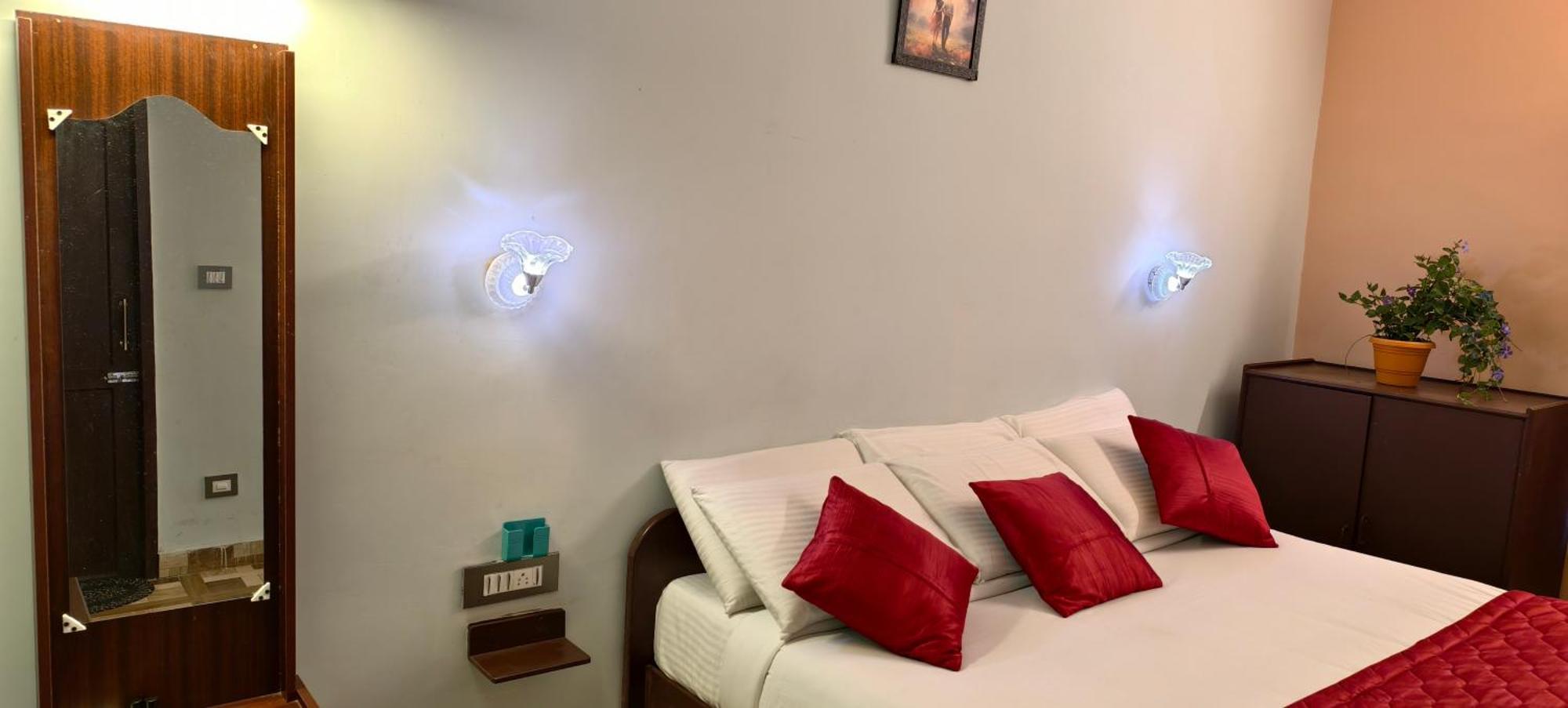 Ponmurugan Residency كوديكانال المظهر الخارجي الصورة