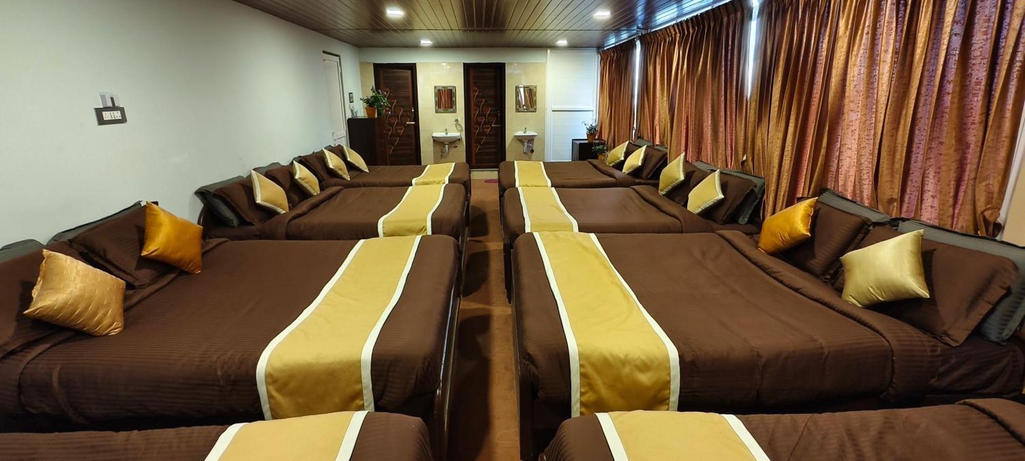 Ponmurugan Residency كوديكانال المظهر الخارجي الصورة