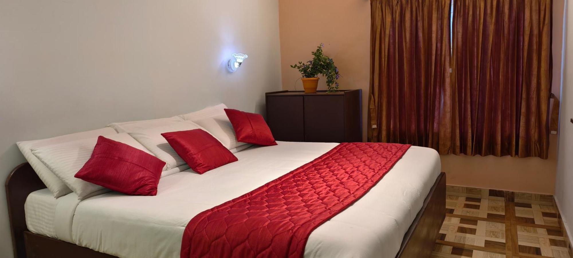 Ponmurugan Residency كوديكانال المظهر الخارجي الصورة